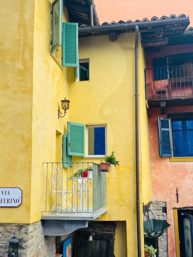 La Gialla Di Via Silvano 12 Монфорте-д'Альба Экстерьер фото